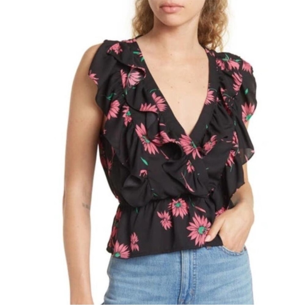 WAYF Black & Pink Floral Daisy V-Neck Ruffle Neck Peplum Blouse - Size Small